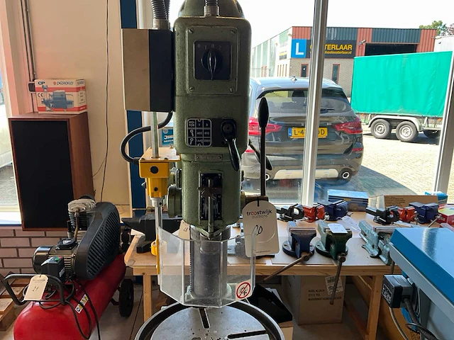 Arboga g-1304 kolomboormachine - afbeelding 5 van  7
