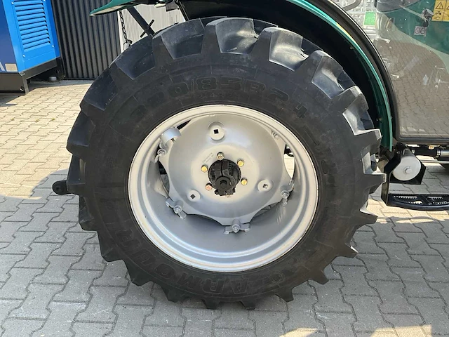 Arbos-lovol 2035 4x4 vierwielaangedreven landbouwtractor - afbeelding 3 van  31