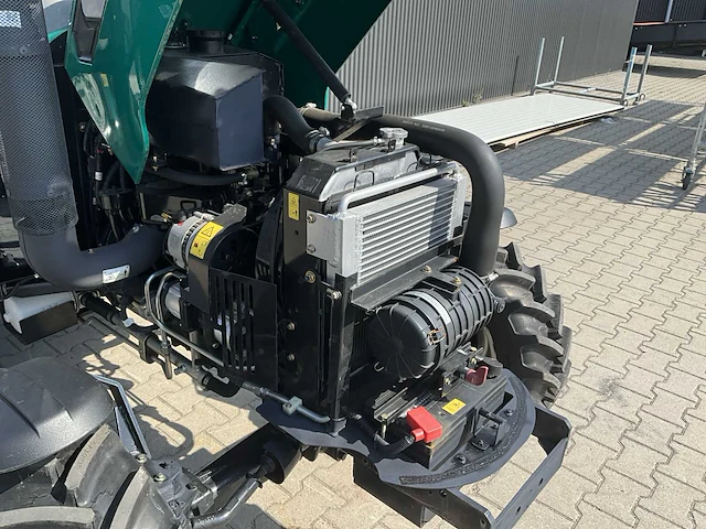 Arbos-lovol 2035 4x4 vierwielaangedreven landbouwtractor - afbeelding 21 van  31