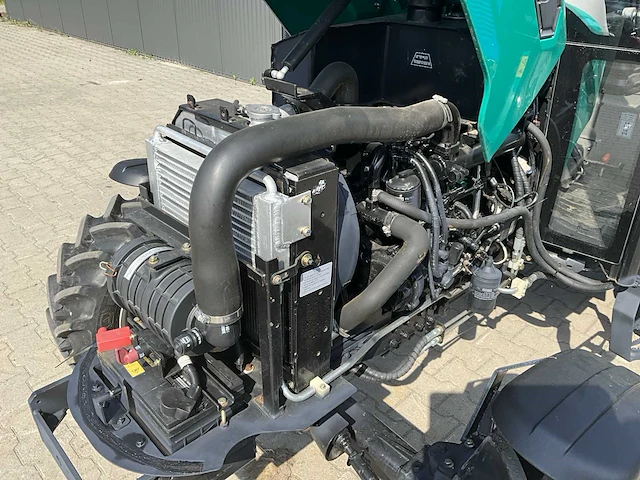 Arbos-lovol 2035 4x4 vierwielaangedreven landbouwtractor - afbeelding 24 van  31