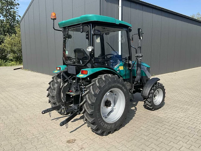 Arbos-lovol 2035 4x4 vierwielaangedreven landbouwtractor - afbeelding 26 van  31