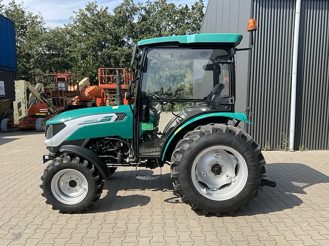 Arbos-lovol 2035 4x4 vierwielaangedreven landbouwtractor - afbeelding 27 van  31