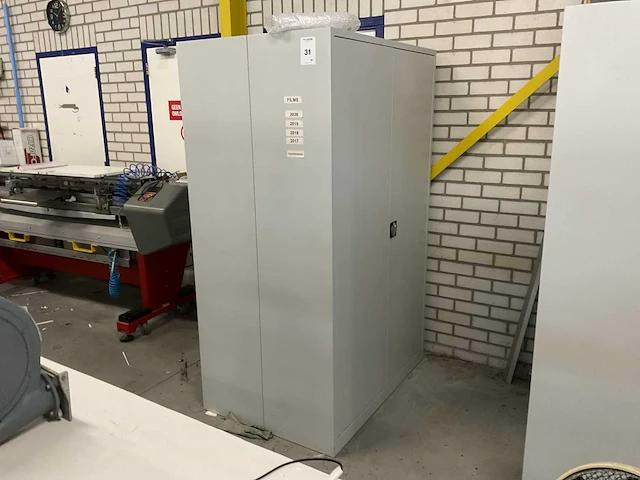 Archiefkast (2x) - afbeelding 1 van  4