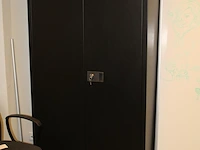 Archiefkast 91 x 40 x 195 cm met twee deuren en sleutelset. - afbeelding 2 van  2