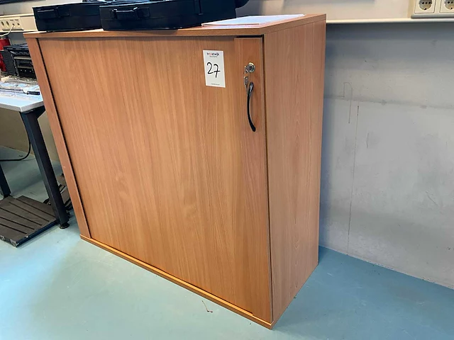 Archiefkast en werktafel met stoelen (2x) - afbeelding 1 van  7