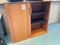 Archiefkast en werktafel met stoelen (2x) - afbeelding 3 van  7