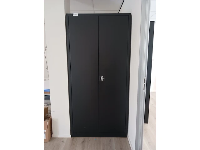 Archiefkast | locatie roden - afbeelding 1 van  4