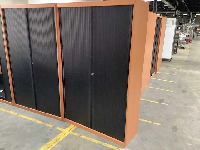 Archiefkast met houten ombouw - afbeelding 3 van  3