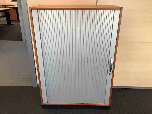 Archiefkast met houten ombouw - afbeelding 2 van  4