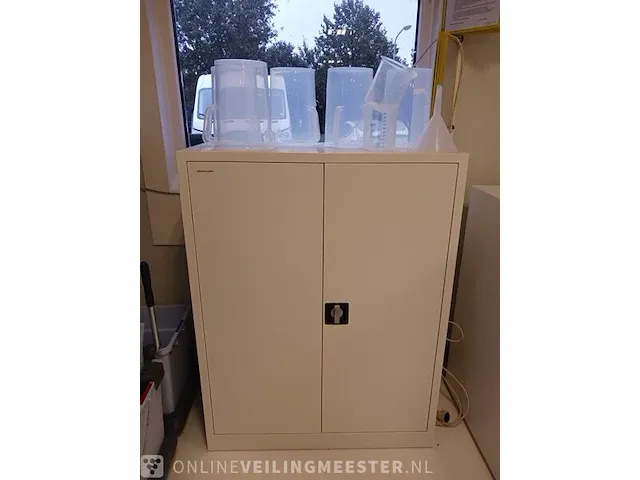 Archiefkast met inhoud burg - afbeelding 1 van  9