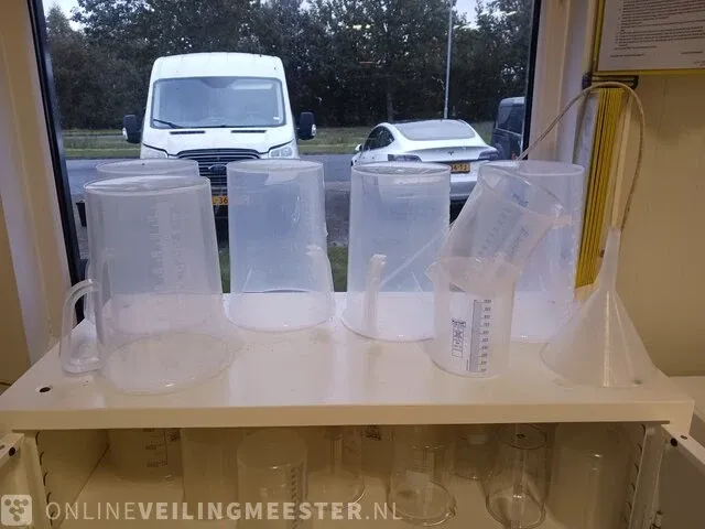 Archiefkast met inhoud burg - afbeelding 5 van  9