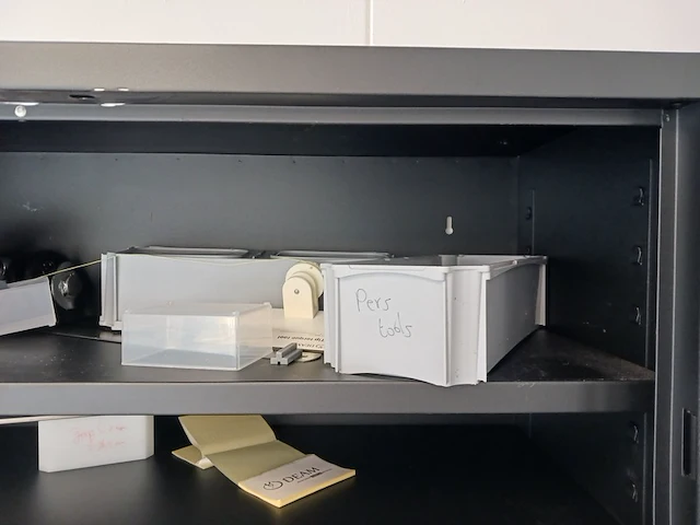 Archiefkast met inhoud | locatie roden - afbeelding 18 van  21