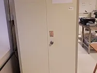 Archiefkast met inhoud - afbeelding 1 van  9
