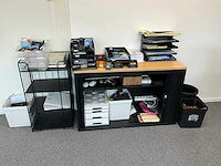 Archiefkast met kantoorartikelen - afbeelding 1 van  8