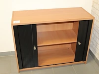 Archiefkast met twee roldeuren. afmeting 100 x 42 x 75 cm. - afbeelding 1 van  2