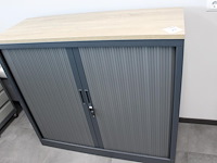 Archiefkast met twee roldeuren. afmeting 120 x 44 x 108 cm. - afbeelding 1 van  3