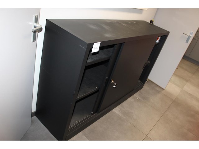 Archiefkast met twee schuifdeuren. afmeting 180 x 45 x 106 cm. - afbeelding 3 van  3