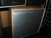 Archiefkast met verticale roldeur. afmeting 80 x 45 x 80 cm. let op: exclusief inhoud. - afbeelding 1 van  2