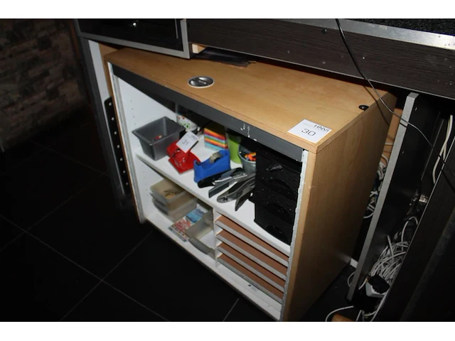 Archiefkast met verticale roldeur. afmeting 80 x 45 x 80 cm. let op: exclusief inhoud. - afbeelding 2 van  2
