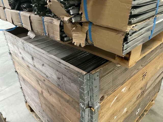 Archiefstelling materiaal - afbeelding 9 van  10