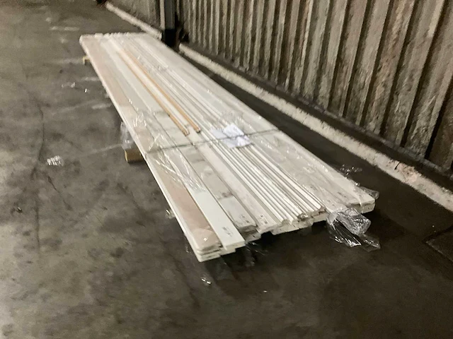 Architrafen en sierlijsten (51x) - afbeelding 3 van  8