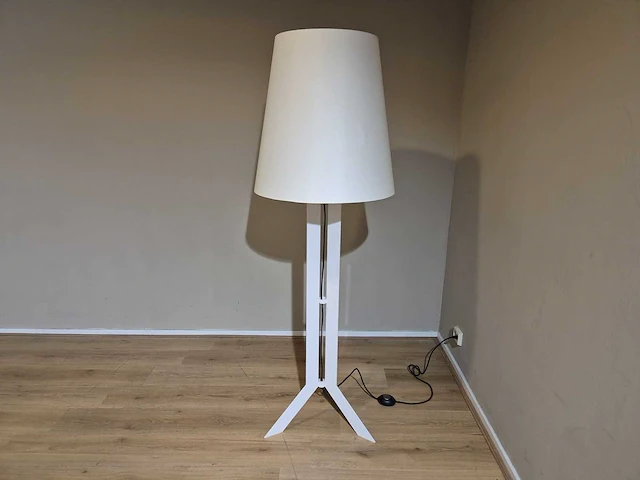 Arco - dijkos-ztahl - vloerlamp - floor lamp - afbeelding 4 van  8