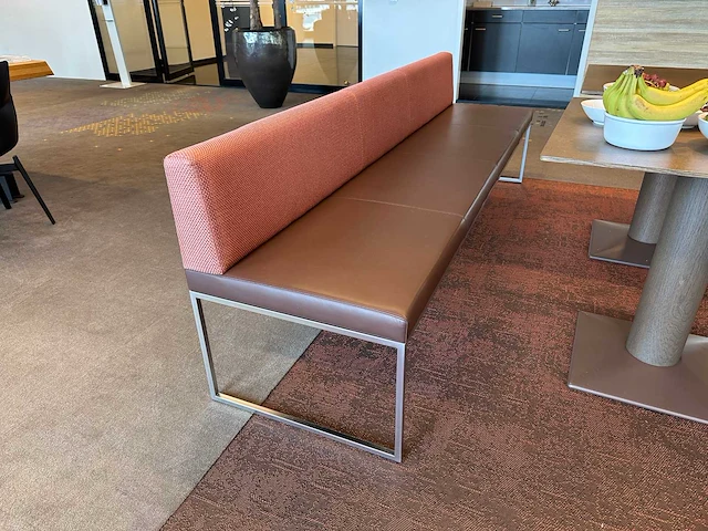 Arco - frame bench - lederen-stoffen bank - afbeelding 1 van  5