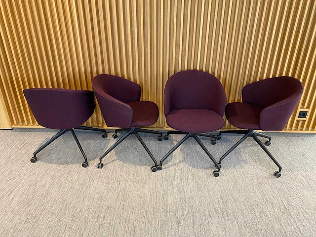 Arco close - design conferentie set 320x180 - afbeelding 23 van  27