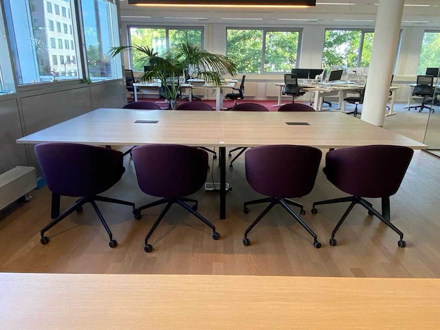 Arco close - design conferentie set 320x180 - afbeelding 24 van  27