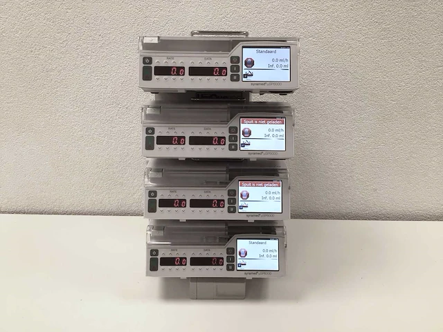 Arcomed usp6000 infuus pompen (4x) - afbeelding 1 van  6