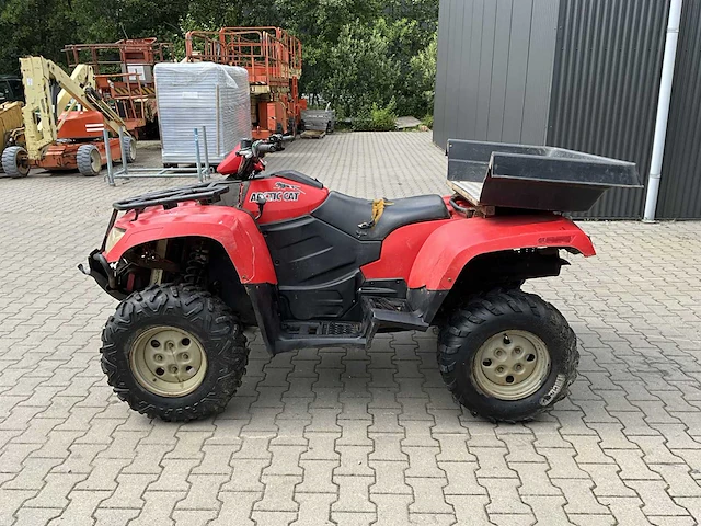 Arctic cat 700 4x4 diesel quad - afbeelding 7 van  11