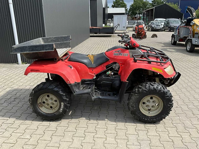 Arctic cat 700 4x4 diesel quad - afbeelding 8 van  11