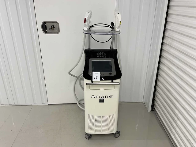 Ariana ipl lcd g+ laserbehandeling werkstation - afbeelding 1 van  8