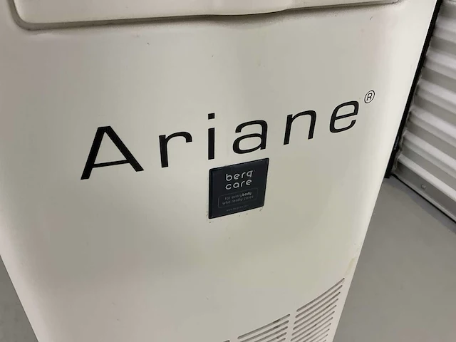 Ariana ipl lcd g+ laserbehandeling werkstation - afbeelding 6 van  8