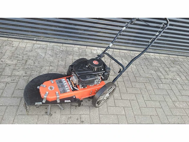 Ariens - onkruidborstel - afbeelding 1 van  5