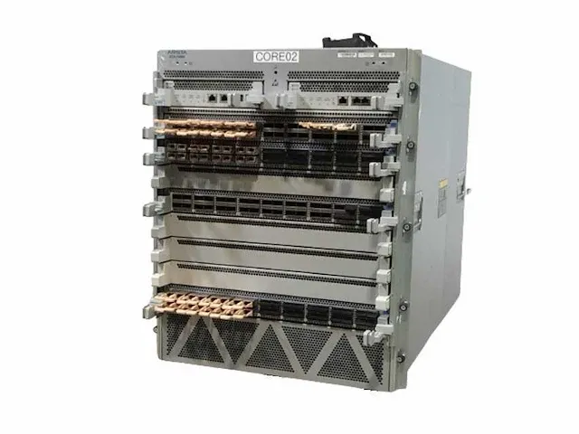 Arista dcs-7508n core switch - afbeelding 1 van  24