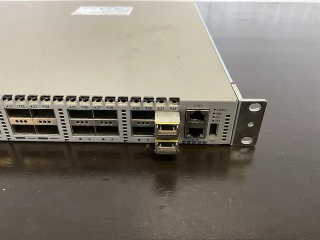 Arista networks 7050qx-32 19” switch - afbeelding 3 van  5