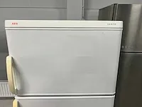 Ariston - aeg koelkast + ariston inbouw 5 pits gaskookstel rvs + ok tv - afbeelding 2 van  10