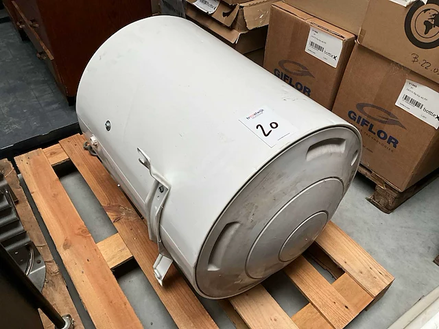 Ariston ari 100 vert 560 tit+ mt boiler - afbeelding 2 van  3
