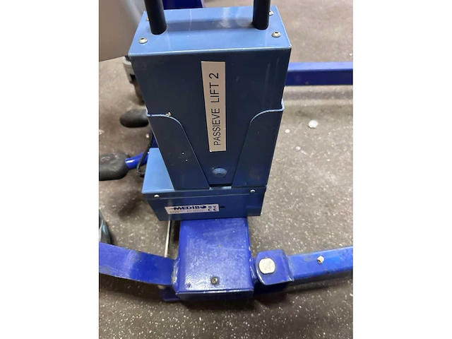 Arjo huntleigh - sara 3000 - passieve lift - afbeelding 6 van  8