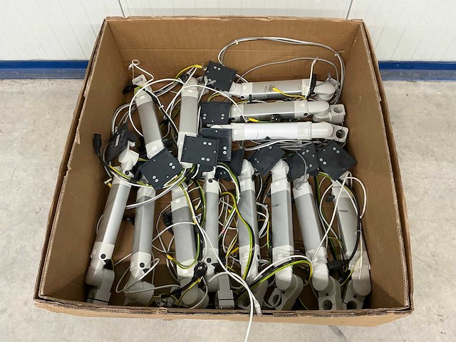 Arm voor monitor (13x) - afbeelding 2 van  2