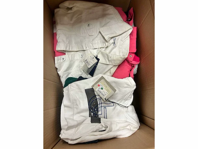 Armani junior - various - return goods (1000x) - afbeelding 42 van  68