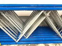 Armes palletstelling - afbeelding 9 van  11