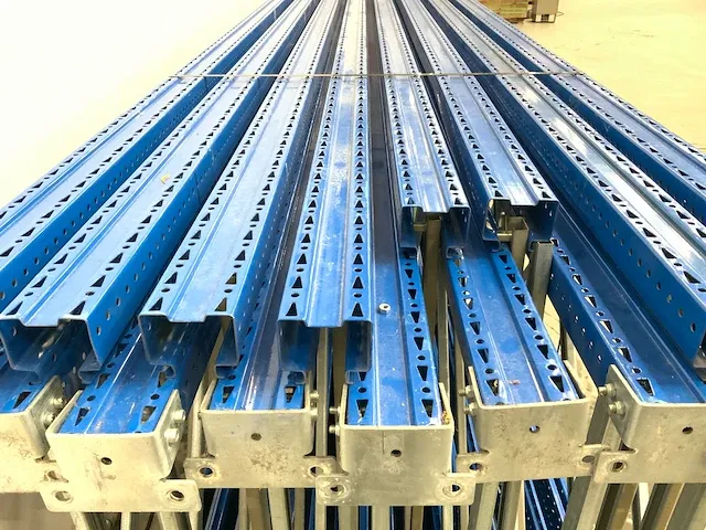 Armes palletstelling - afbeelding 10 van  11