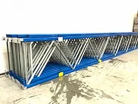 Armes palletstelling - afbeelding 11 van  11