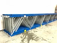 Armes palletstelling - afbeelding 11 van  11