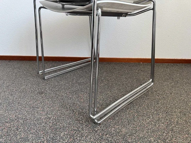 Arper - kantinestoel (28x) - afbeelding 4 van  6