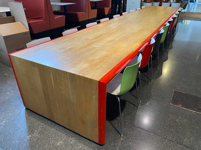 Arper catifa - 18 persoons conferentie opstelling - 6meter - afbeelding 8 van  23