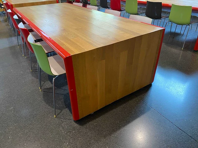 Arper catifa - 8 persoons conferentie opstelling - 280x120 - afbeelding 21 van  22