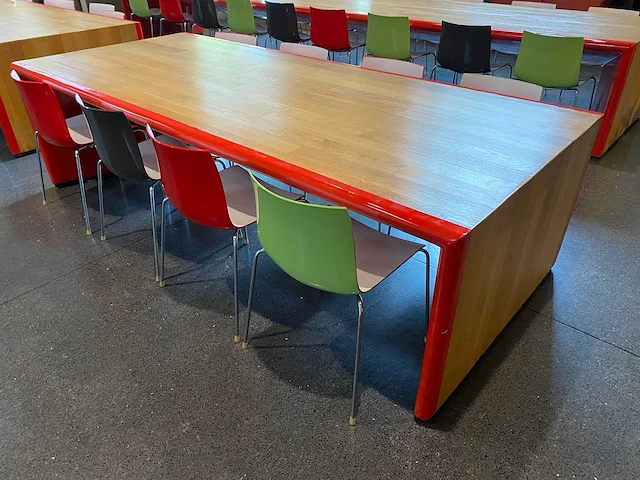 Arper catifa - 8 persoons conferentie opstelling - 280x120 - afbeelding 2 van  22